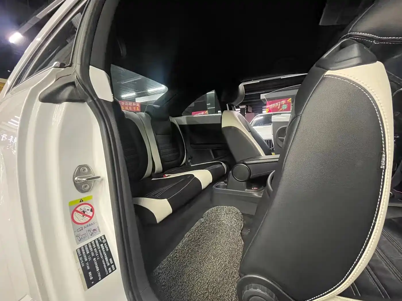Volkswagen Beetle 2015 180TSI фото 7