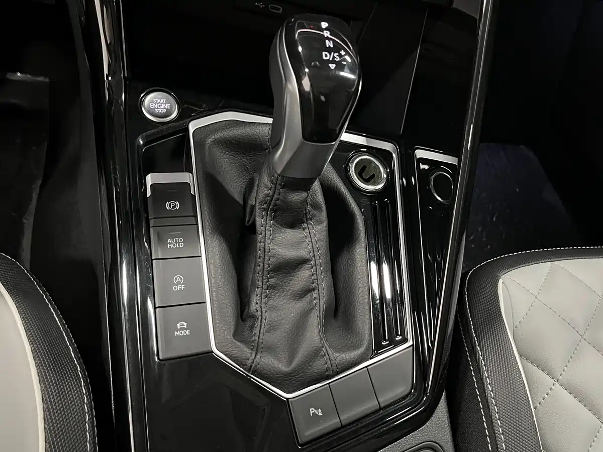 Volkswagen Tayron 2023 280TSI 2WD Luxury Plus Advanced Edition фото 17
