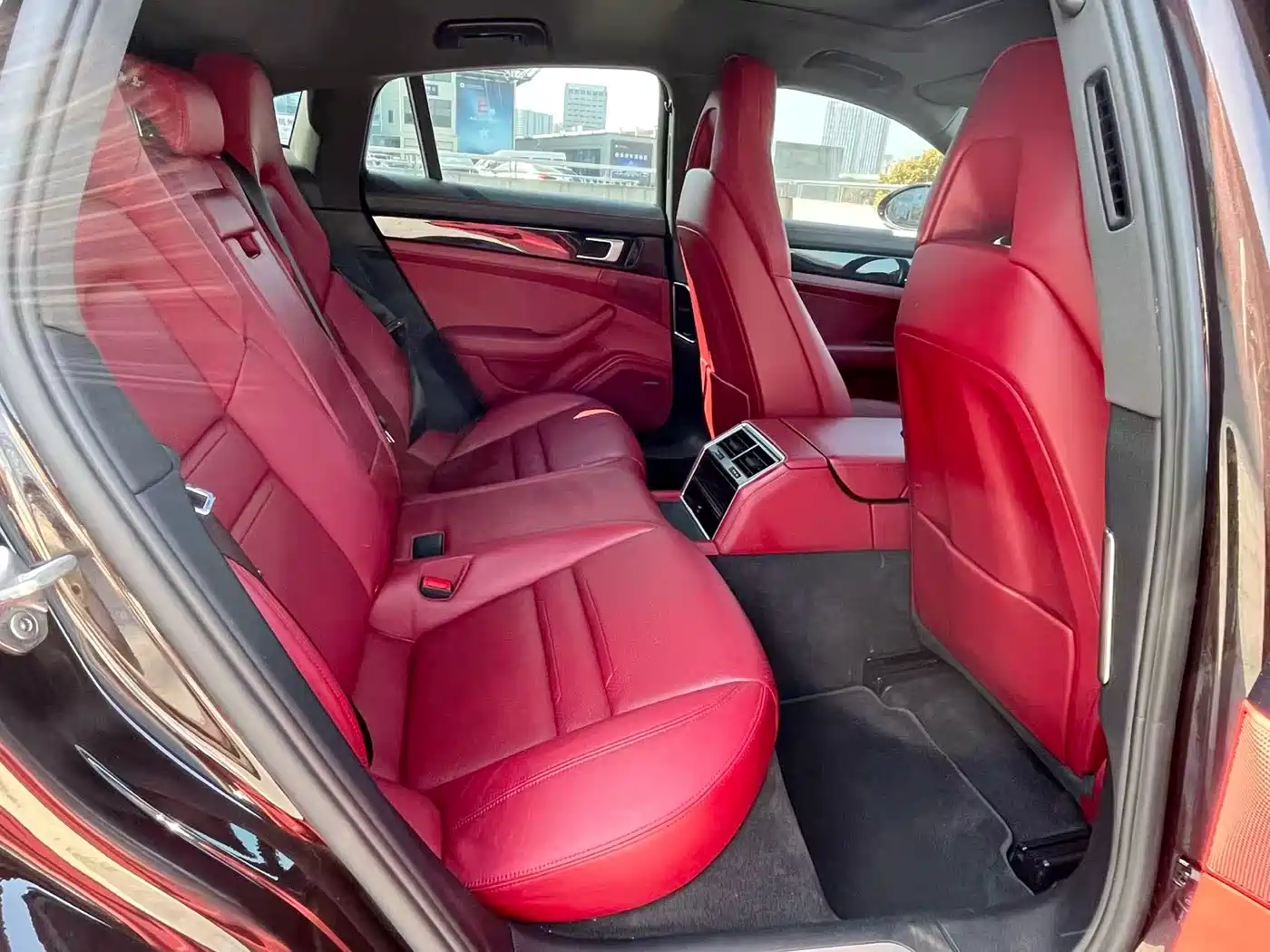 Porsche Panamera 2020 Panamera 10th Anniversary Edition 2.9T фото 11