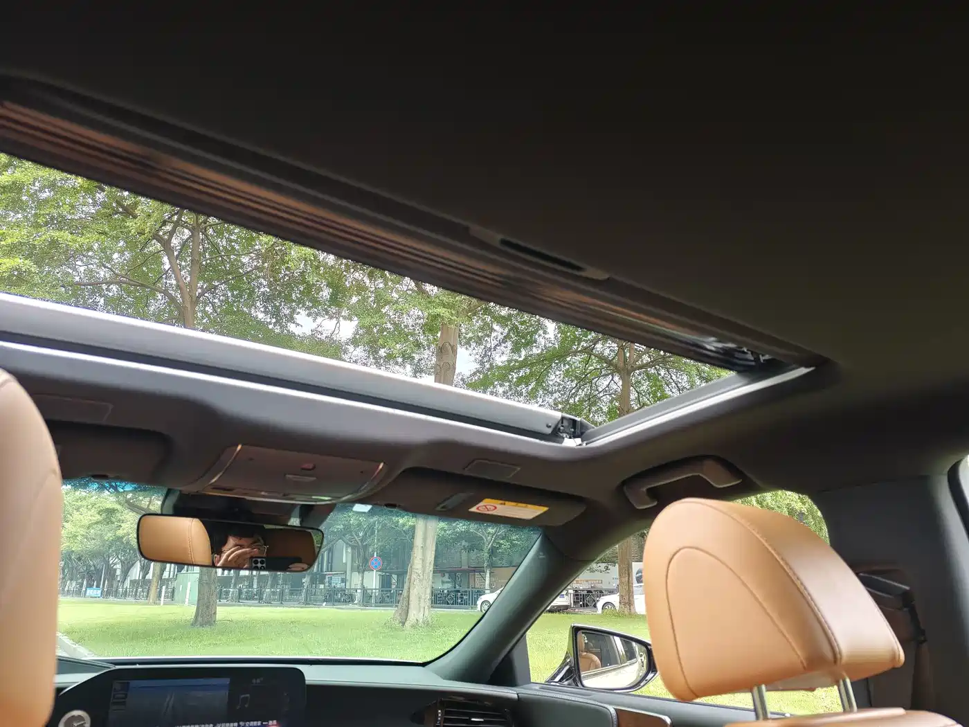 Lexus LS 2021 500h Excellence Edition фото 24