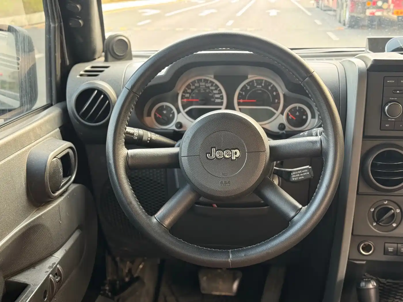 Photo 9 - Jeep Wrangler