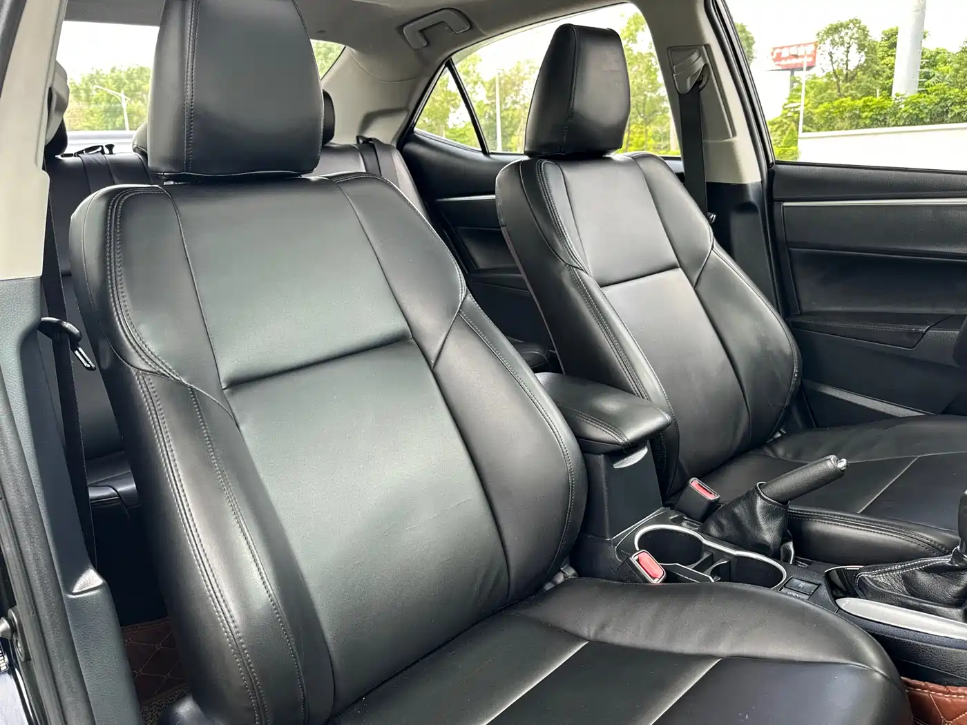 Toyota Levin 2017 Facelift 185T CVT Elite (China V) фото 19