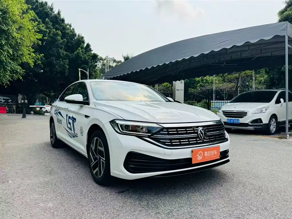 Volkswagen Sagitar 2023 300TSI DSG Surpassing Edition фото 3
