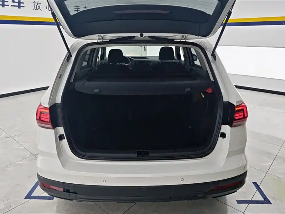 Volkswagen Tharu 2020 280TSI 2WD Trend Edition China VI фото 4