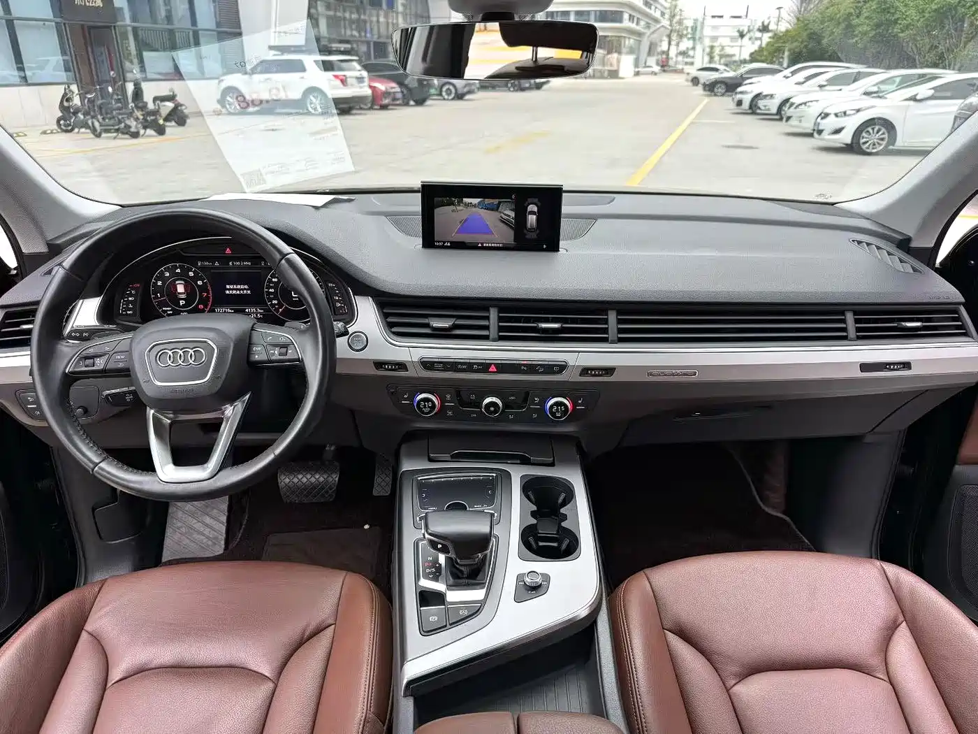 AUDI Q7