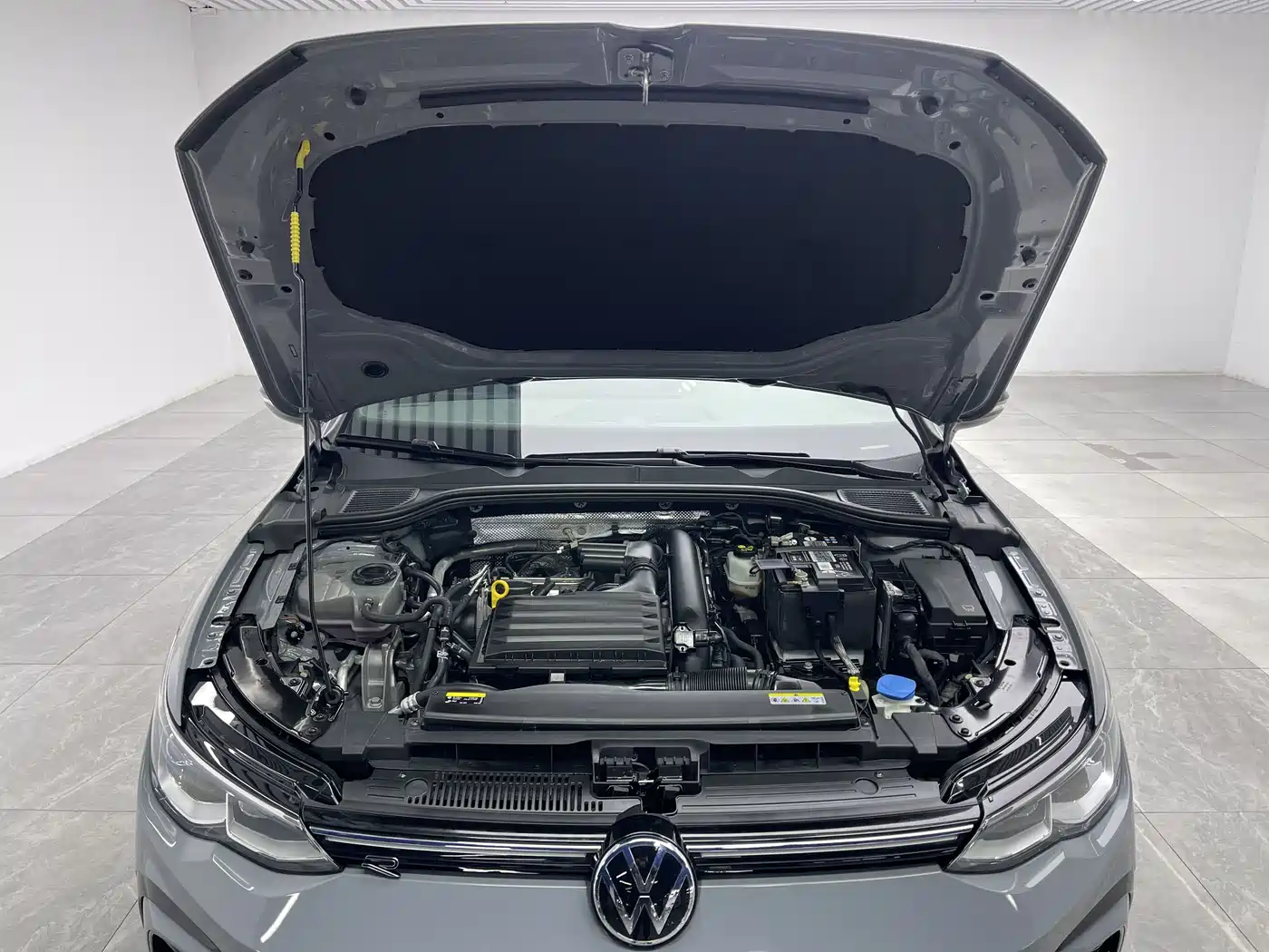 Volkswagen Golf 2023 Facelift 280TSI DSG R-Line Lite фото 9