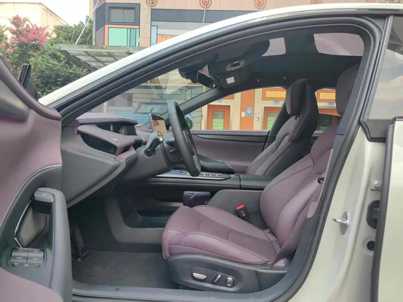 Xiaomi Auto Xiaomi SU7 2024 AWD Extended Range Advanced Smart Driving Max Edition фото 4