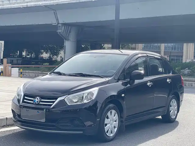 Venucia Venucia D50 2015 1.6L Automatic Fashion