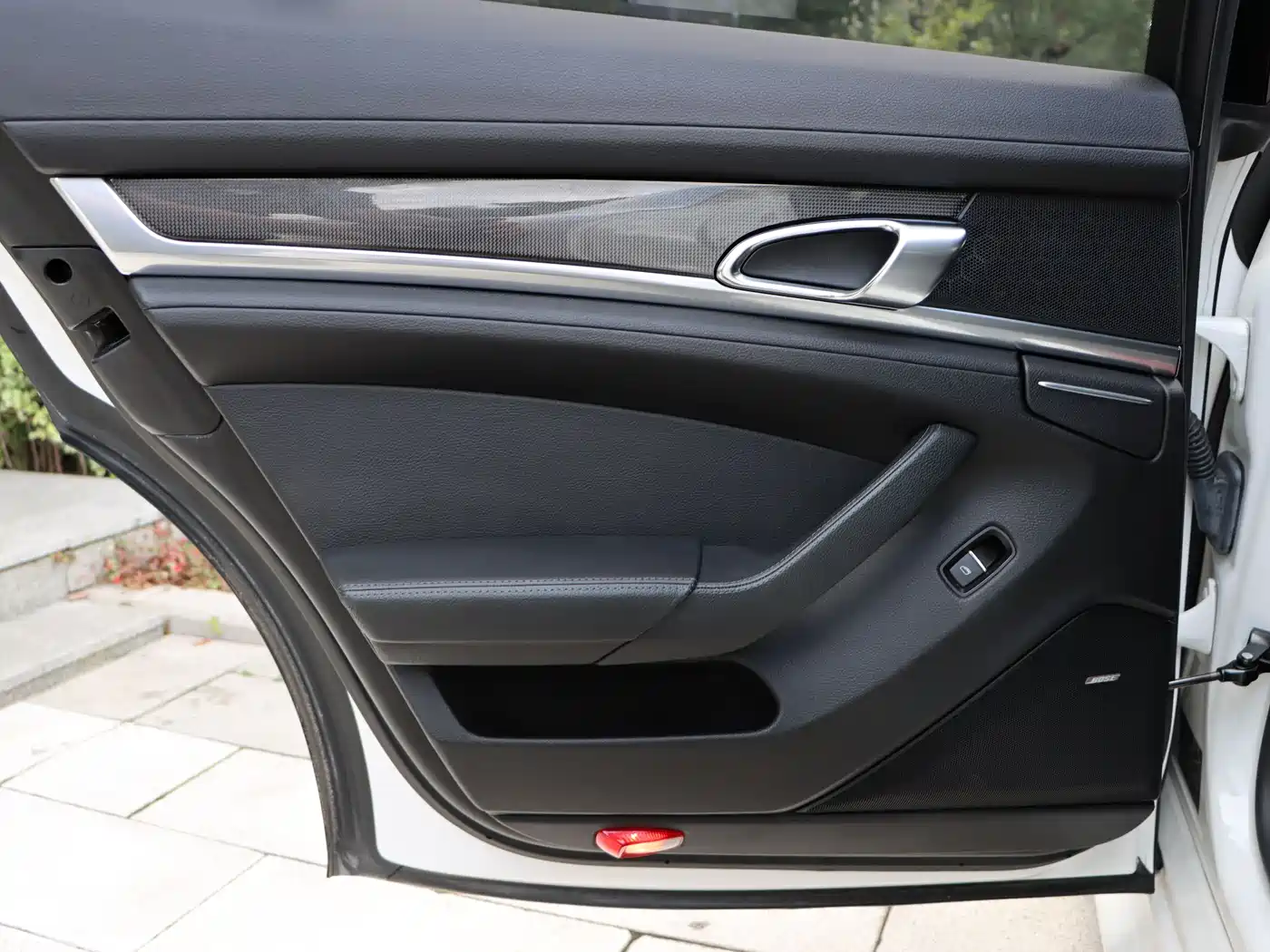 Porsche Panamera 2010 Model Panamera S 4.8L фото 28