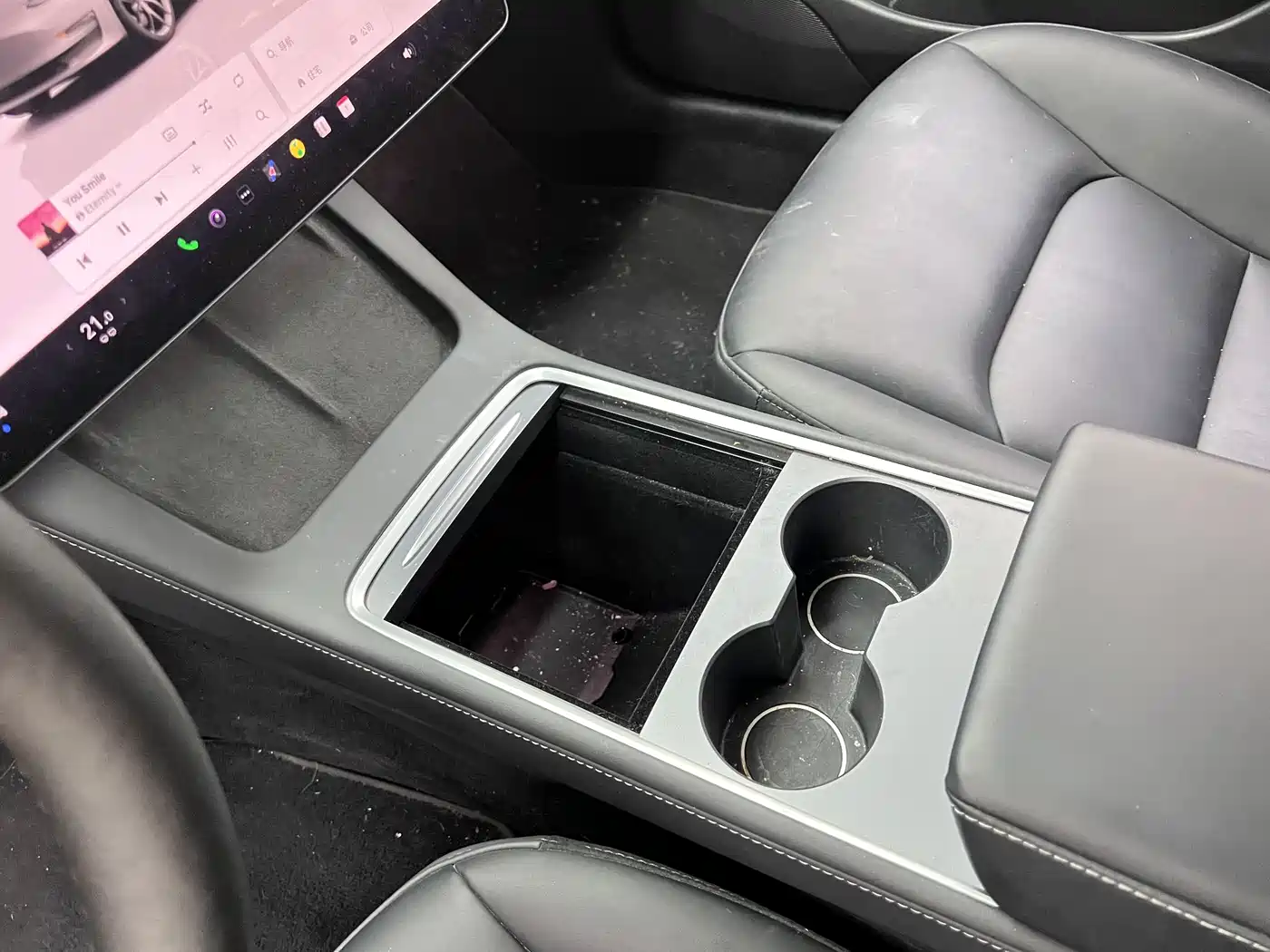 Фото 28 - Tesla Model 3