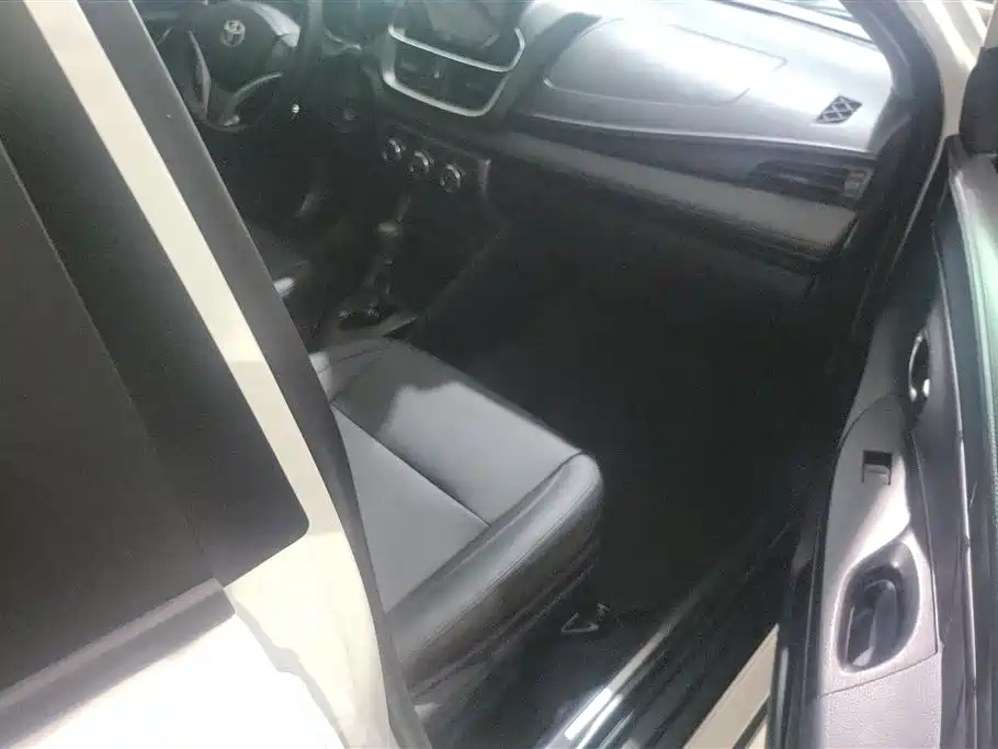 Toyota YARiS L Zhi Xuan 2022 Zhi Xuan X 1.5L CVT Leading PLUS Edition фото 8