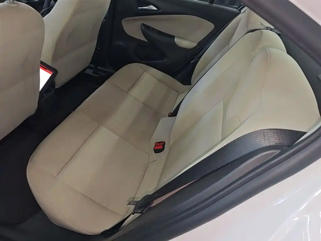 Buick Excelle 2020 15N CVT Elite фото 17