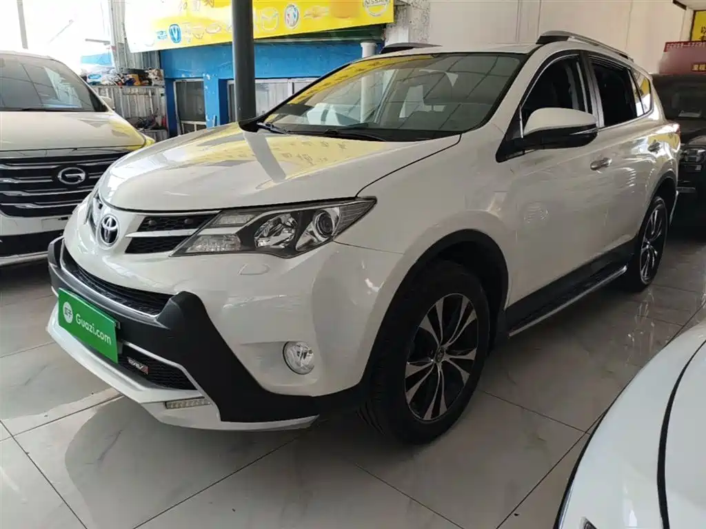Toyota RAV4 Rongfang 2015 2.5L Automatic 4WD Elite Edition фото 2