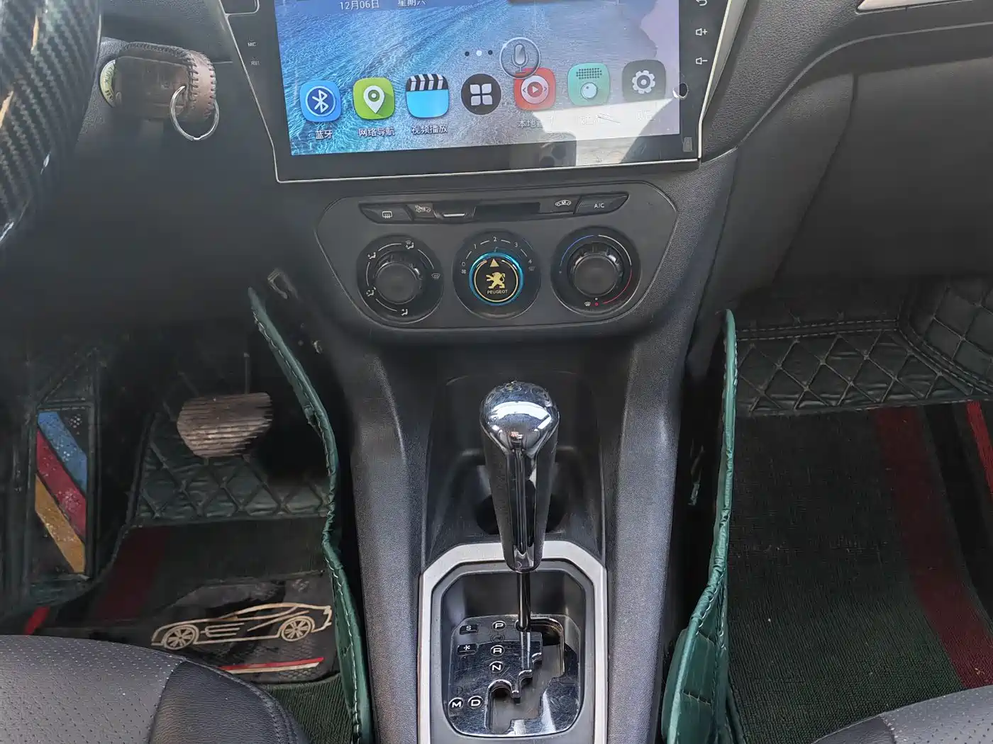 Peugeot 301 2014 1.6L Automatic Comfort Edition фото 11