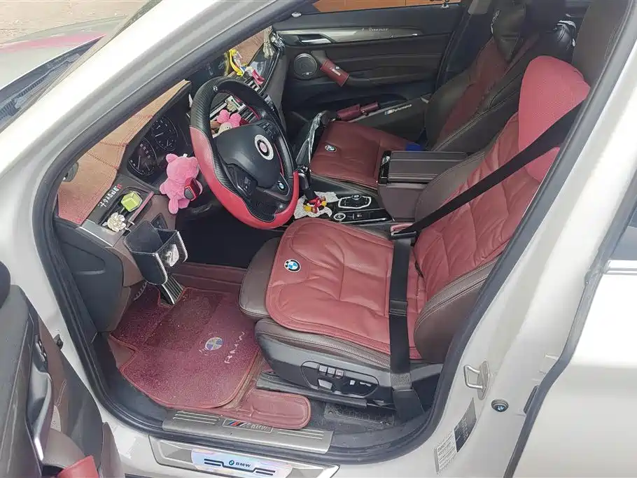 BMW X1 2019 sDrive18Li Premium Model фото 8