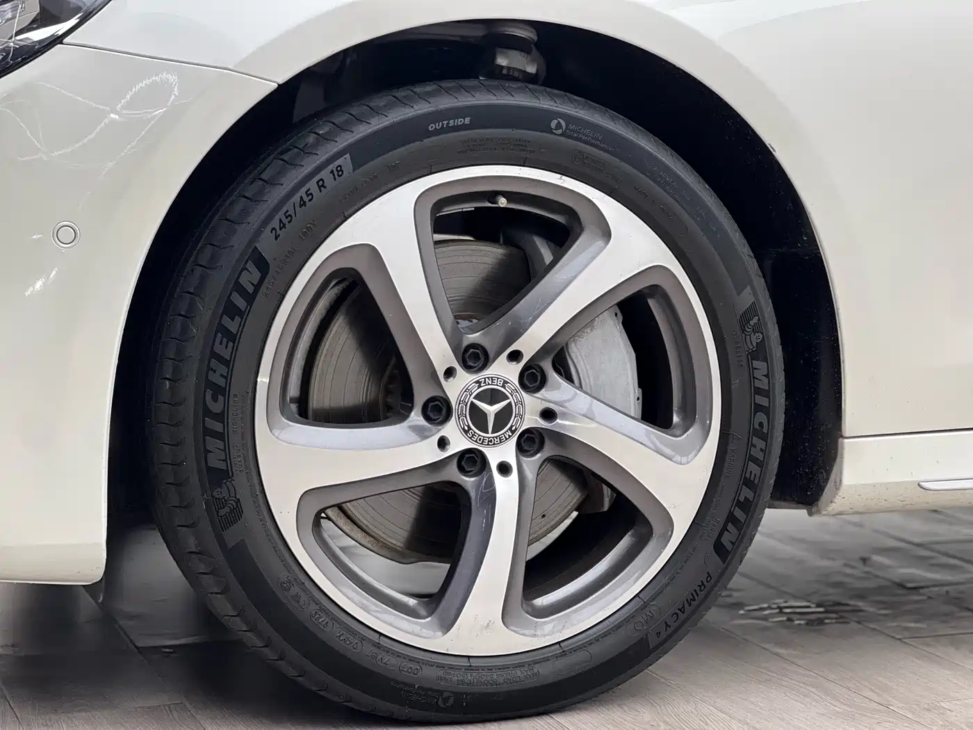 Mercedes-Benz E-Class 2019 E 300 L Sport Fashion фото 6