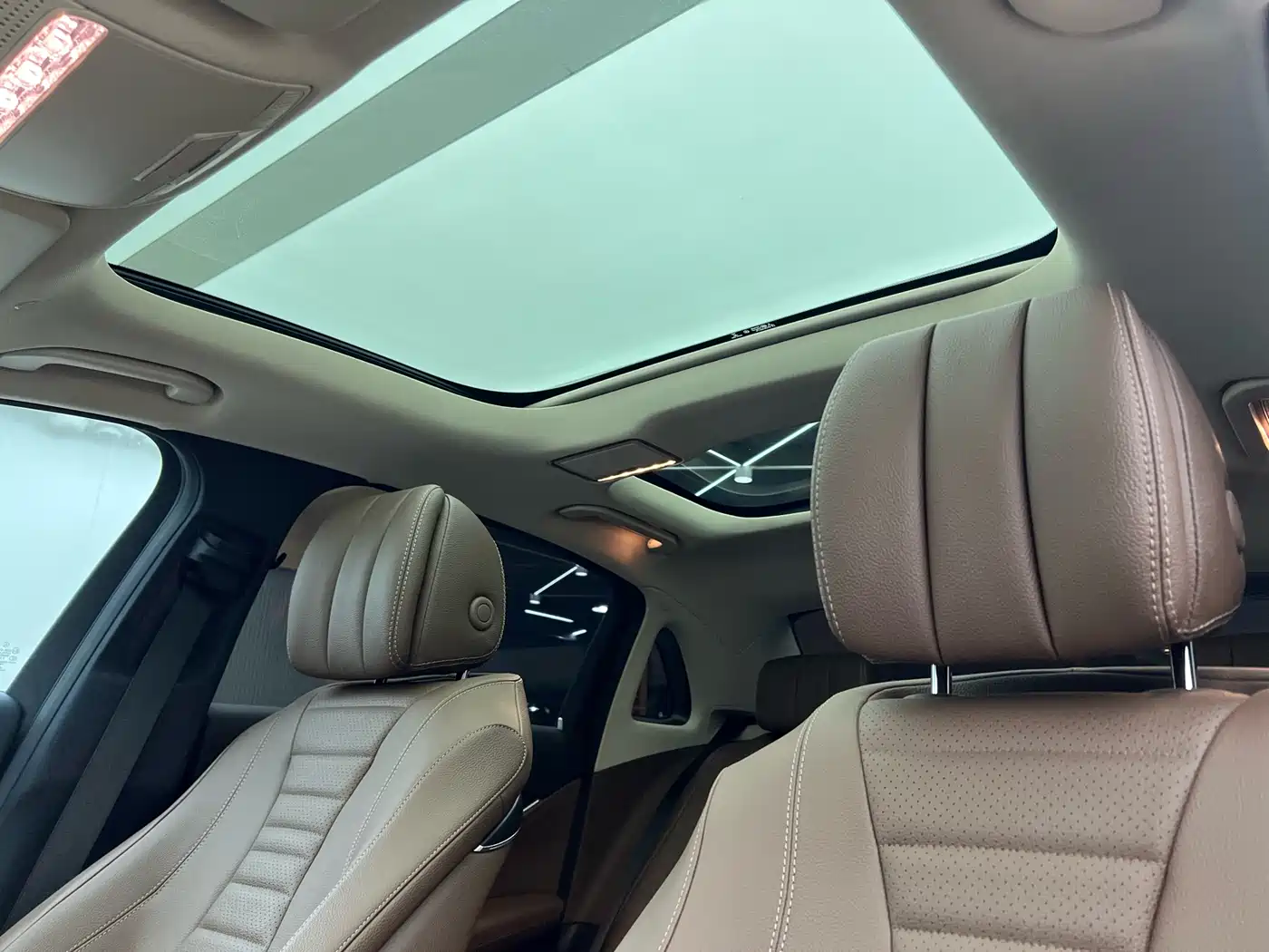 Mercedes-Benz E-Class 2019 E 300 L Sport Fashion фото 14