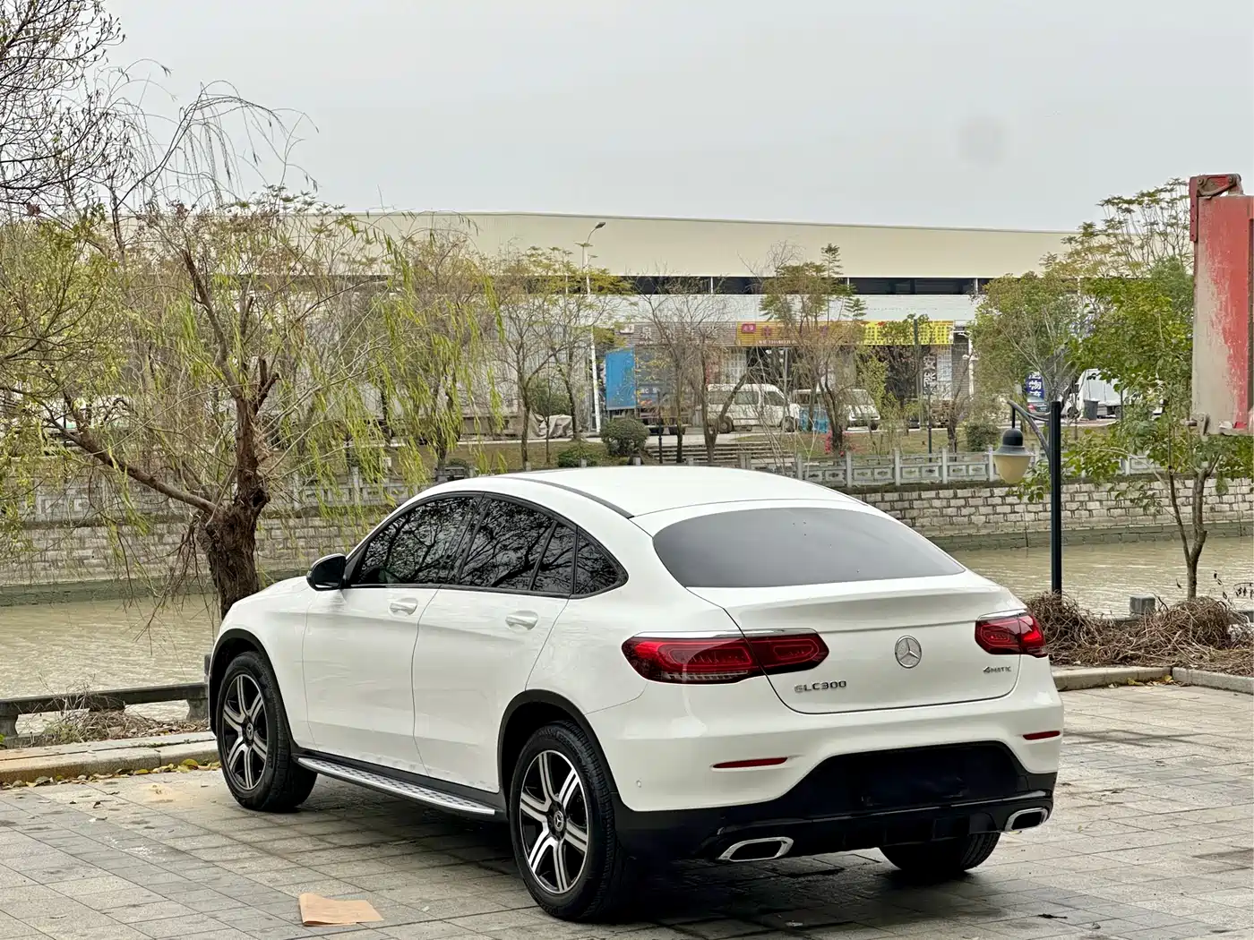 Mercedes-Benz GLC Coupe 2022 Facelift GLC 260 4MATIC Coupe SUV фото 6