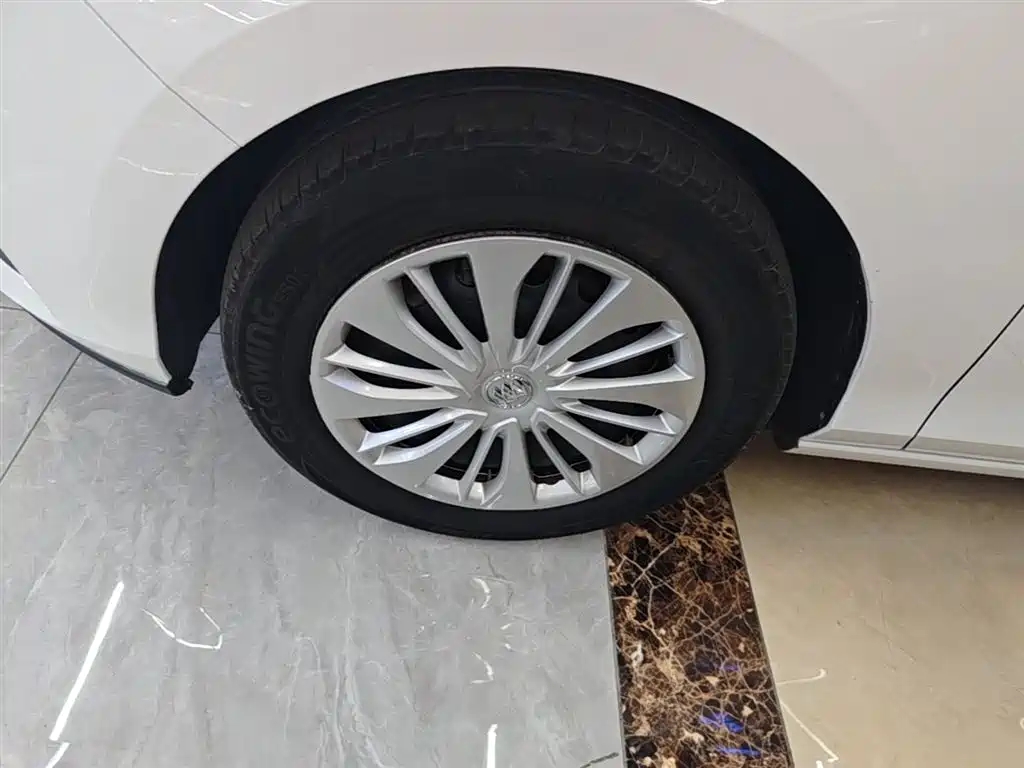 Buick Excelle 2020 15N CVT Elite фото 23