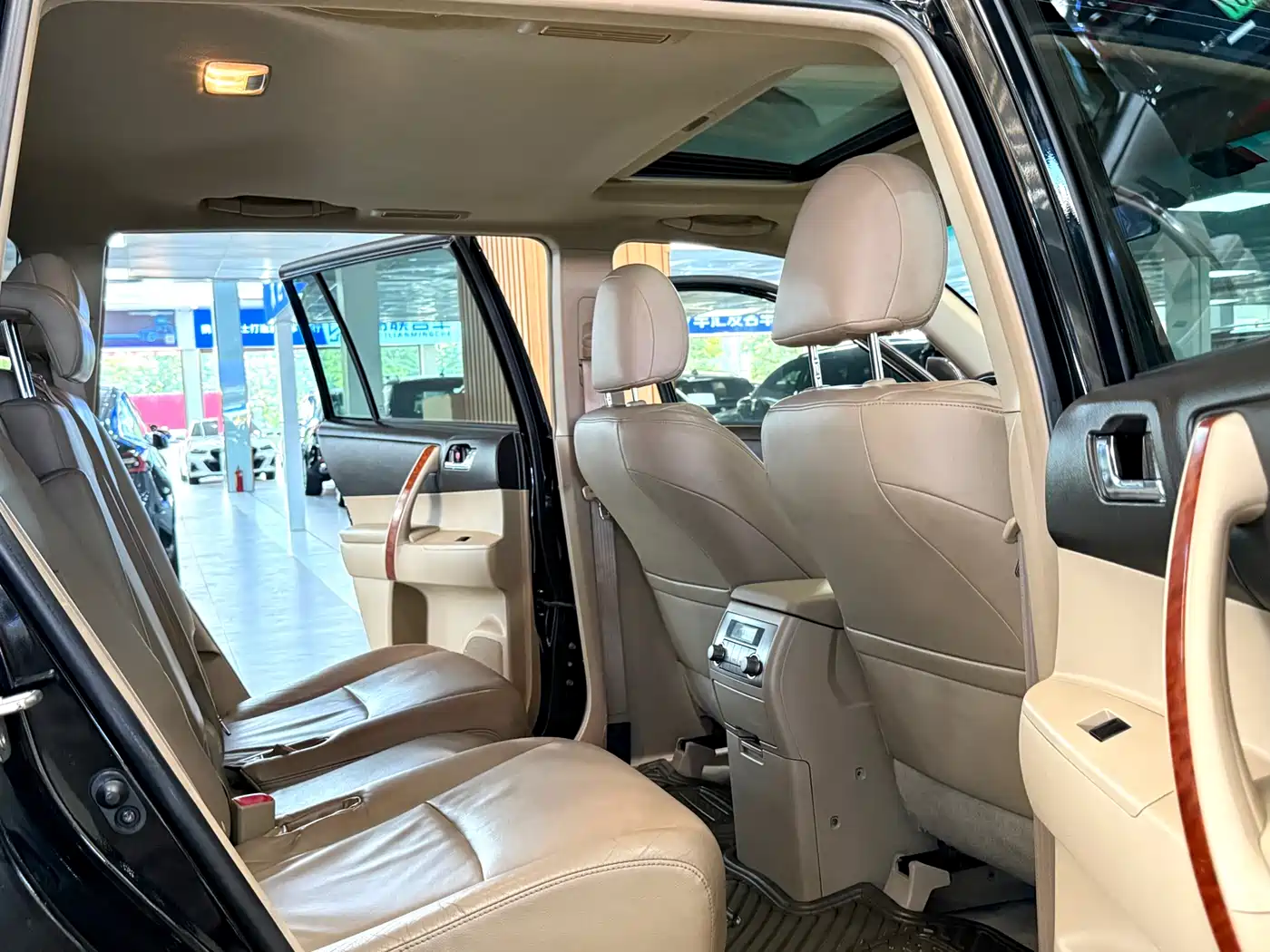 Toyota Highlander 2009 3.5L 4WD 7-seater Luxury Edition фото 8