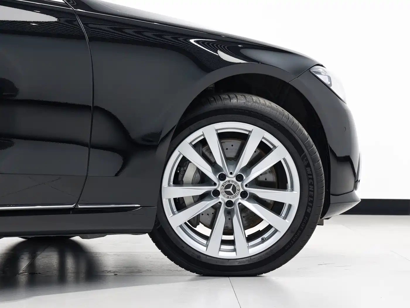 Mercedes-Benz S-Class 2023 Model S 400 L Business Edition фото 4
