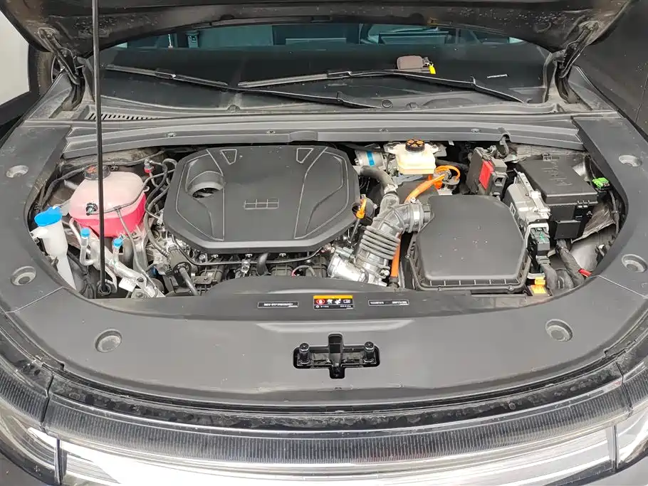 Geely Galaxy Galaxy A7 2025 EM-i 70km Luxury Edition фото 10