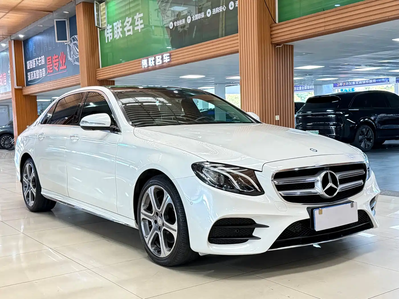 Mercedes-Benz E-Class 2016 E 300 L Sport Luxury фото 3