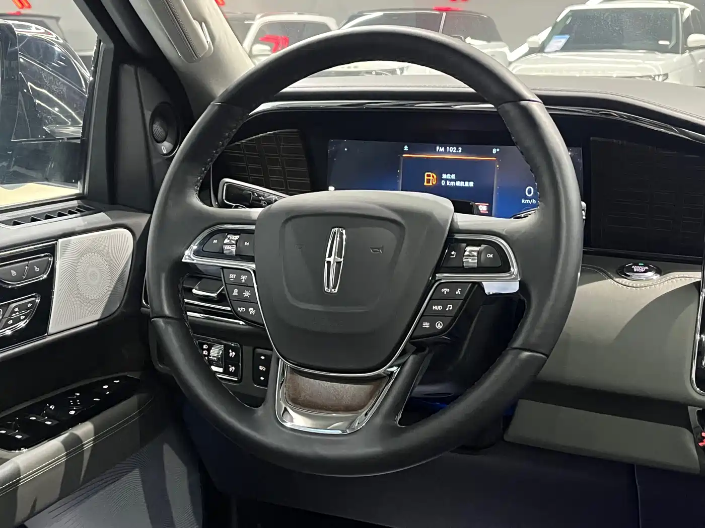 LINCOLN NAVIGATOR