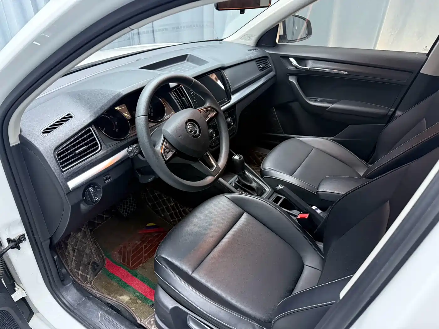 Škoda Kamiq 2021 1.5L Auto Comfort Edition фото 15
