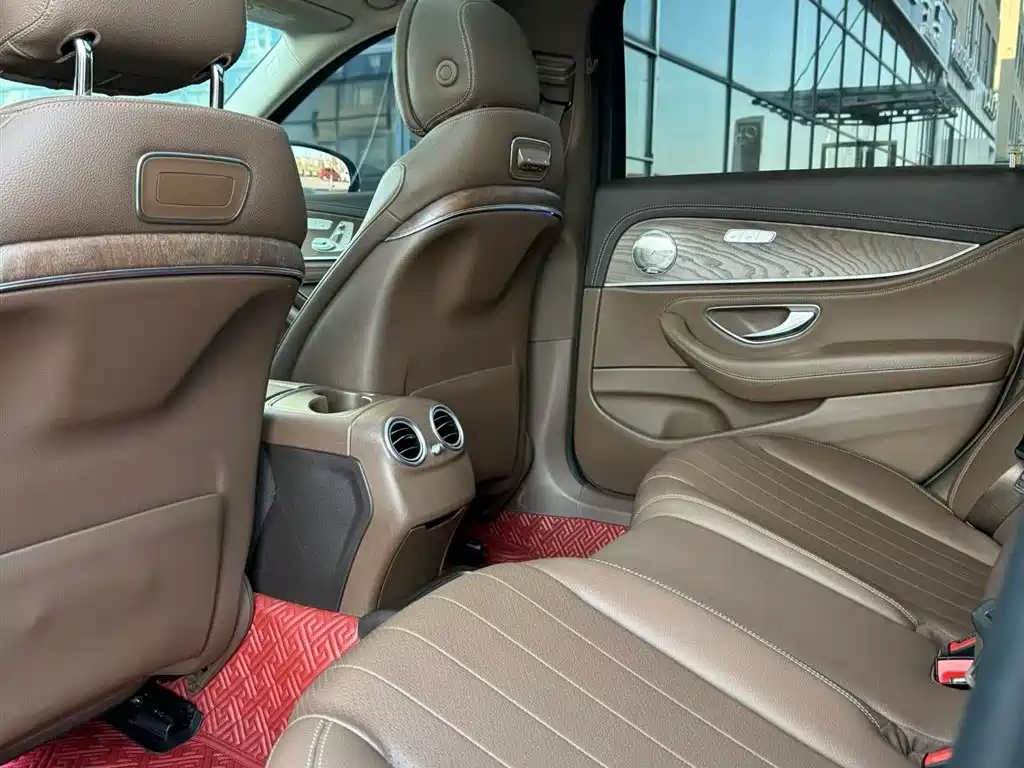 Mercedes-Benz E-Class 2019 E 300 L Fashion фото 8