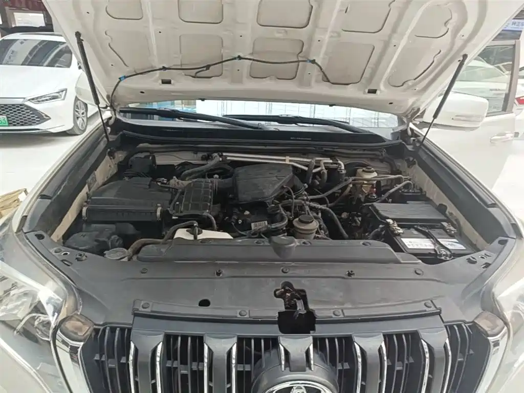 Toyota Prado 2016 2.7L Auto Luxury Edition фото 20