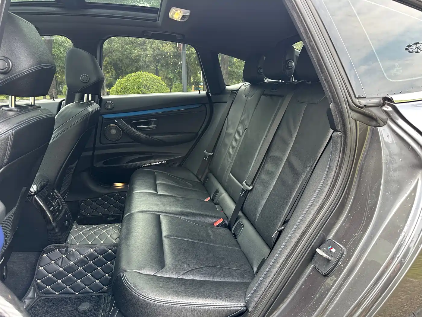 BMW 3 Series GT 2019 330i xDrive M Sport фото 9
