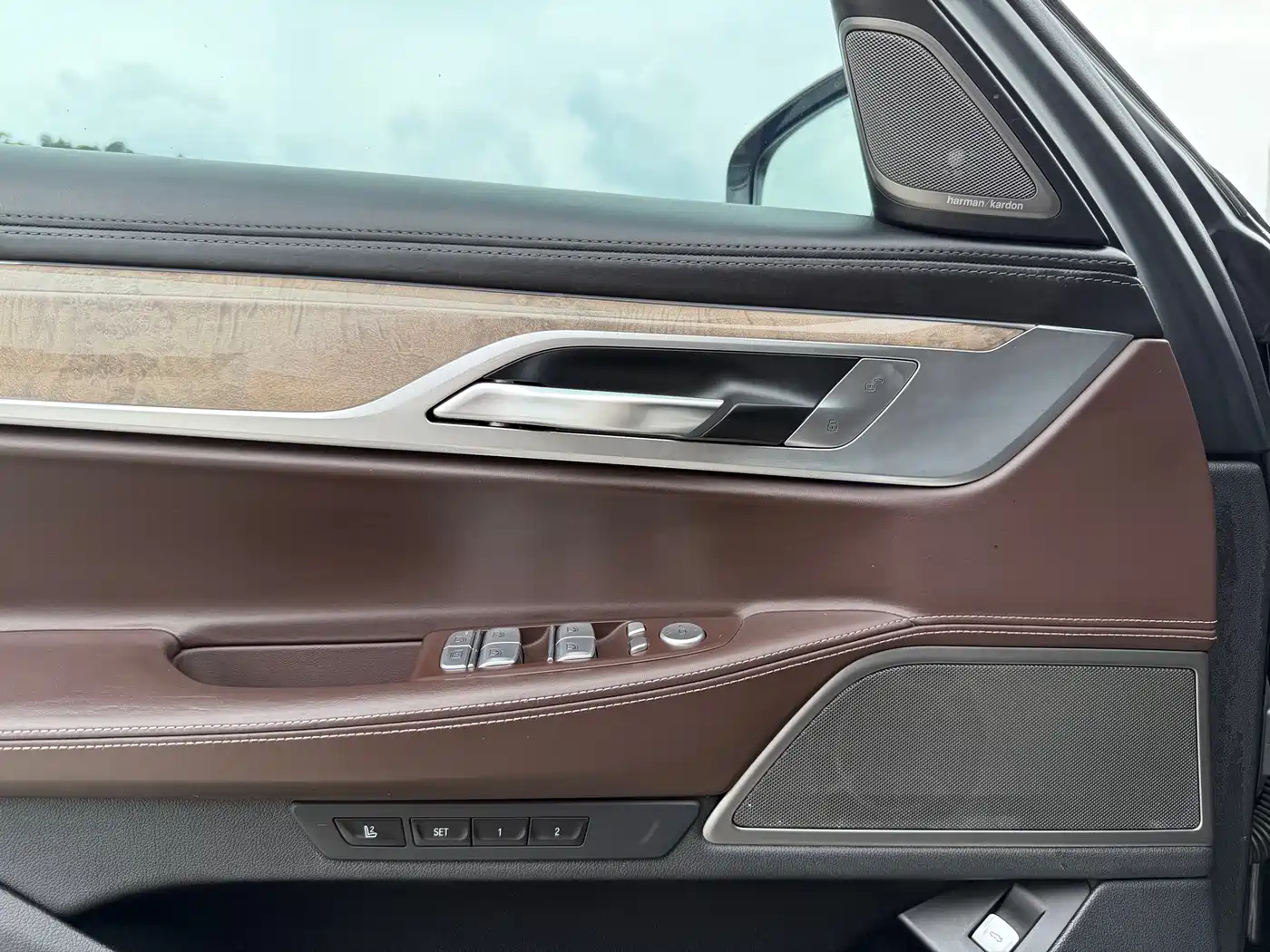BMW 7 Series 2019 740Li Leading Luxury Package фото 19
