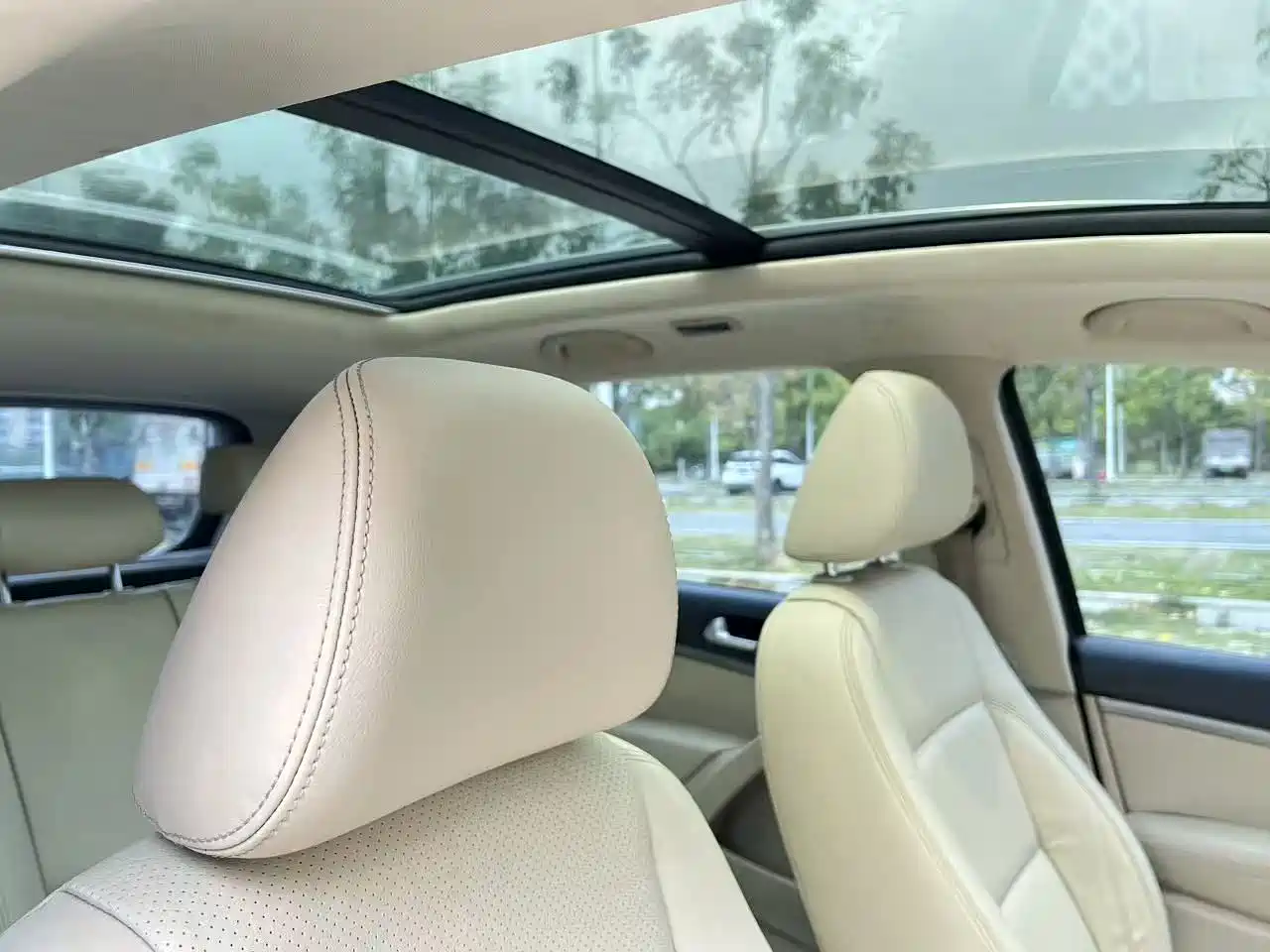 Volkswagen Tiguan 2013 2.0TSI Auto 4WD Luxury Edition фото 17
