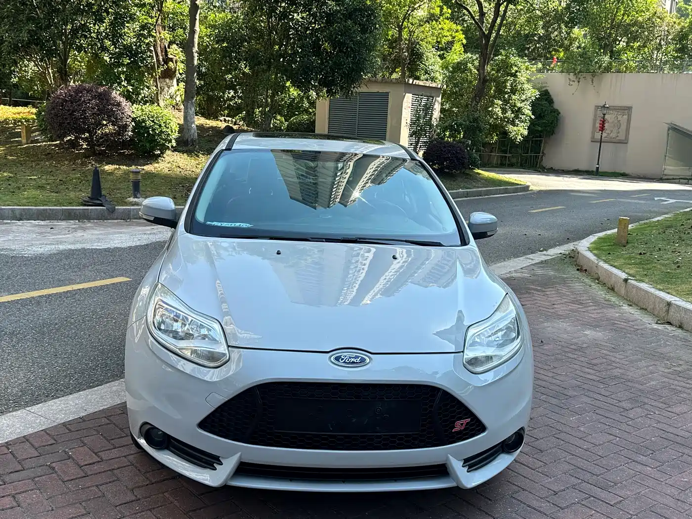 Фото 2 - Ford Focus