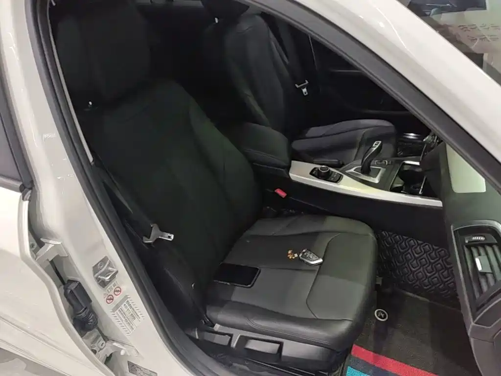 BMW 1 Series (Import) 2019 2018 118i Leading