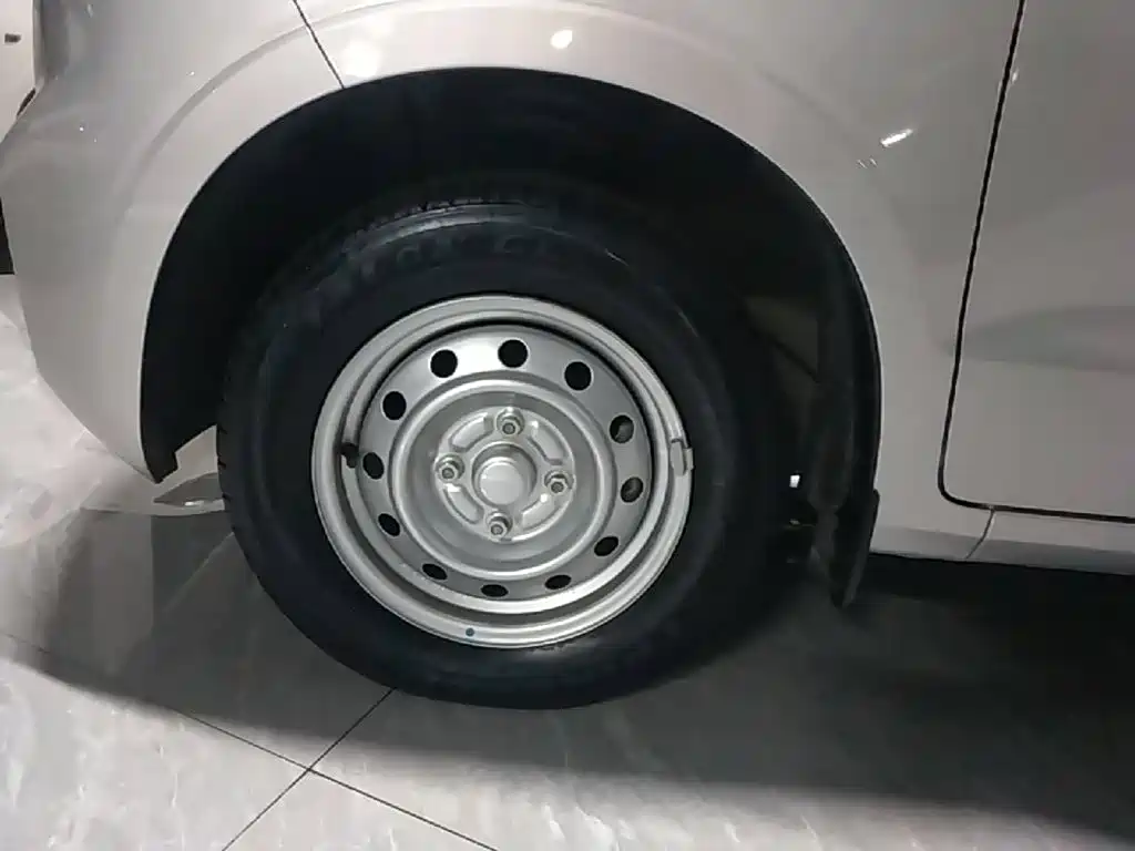 Wuling Motors Wuling Hongguang V 2026 2022 1.5L Power Take Edition Electric Power Steering LAR