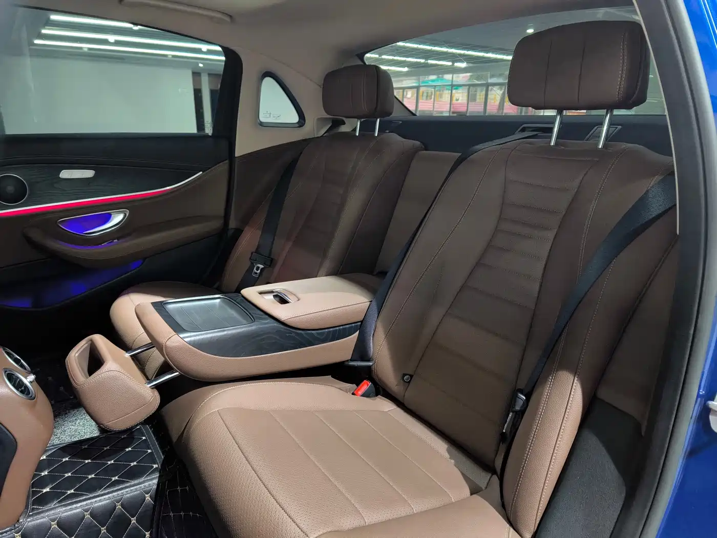 Mercedes-Benz E-Class 2020 Model E 260 L Sport фото 17