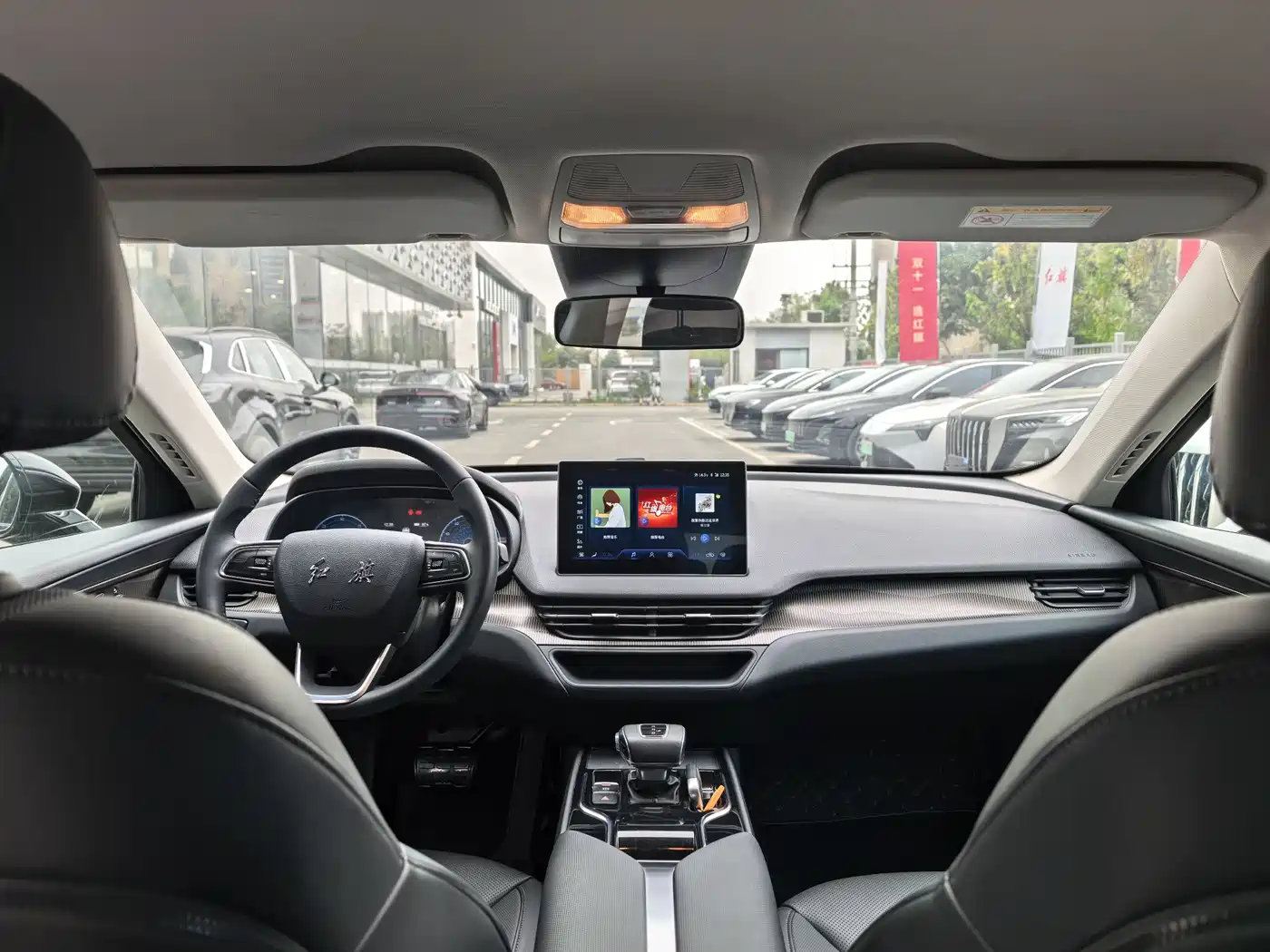 Hongqi E-QM5 2023 Facelift Basic Travel Edition фото 14