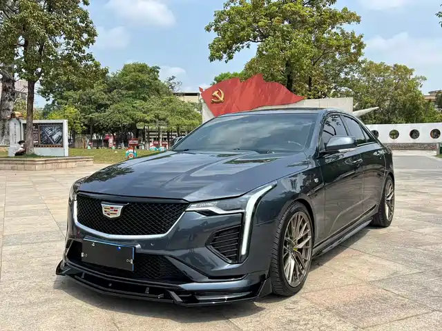 CADILLAC CT4