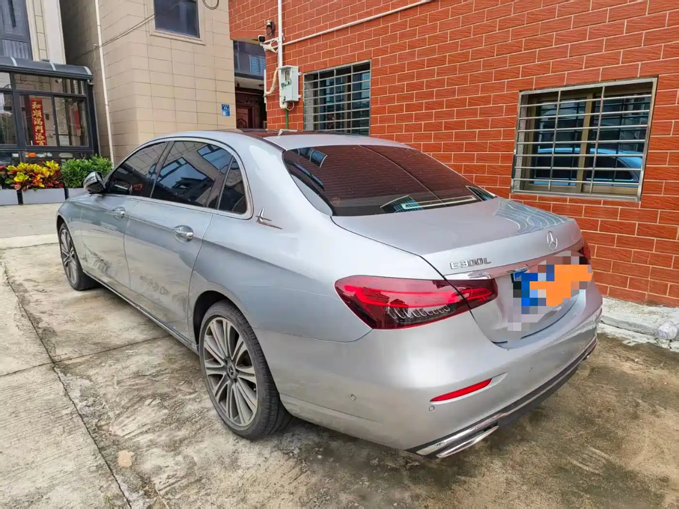 Mercedes-Benz E-Class 2023 E 300 L Premium фото 2