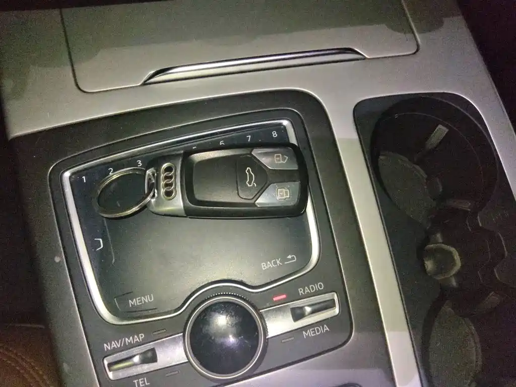 AUDI Q7