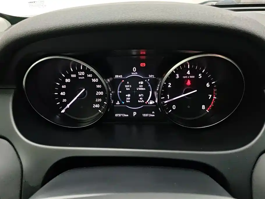 Land Rover Discovery Sport 2017 2.0T SE фото 14