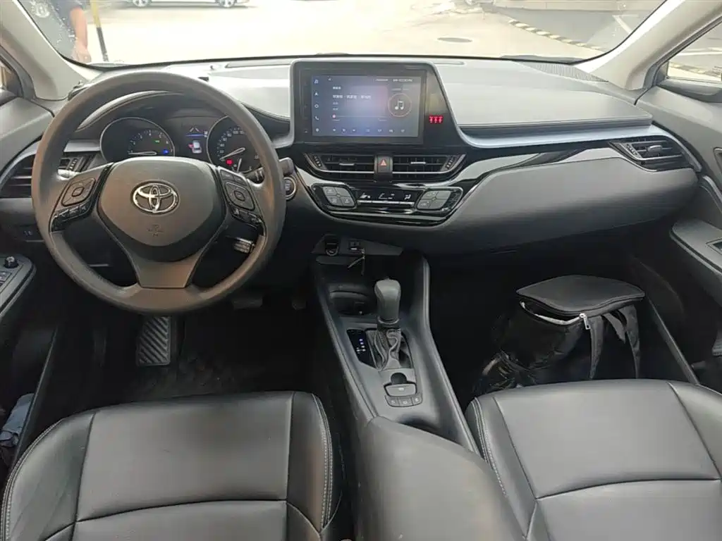 Toyota IZOA 2021 2.0L Yixing Edition фото 10
