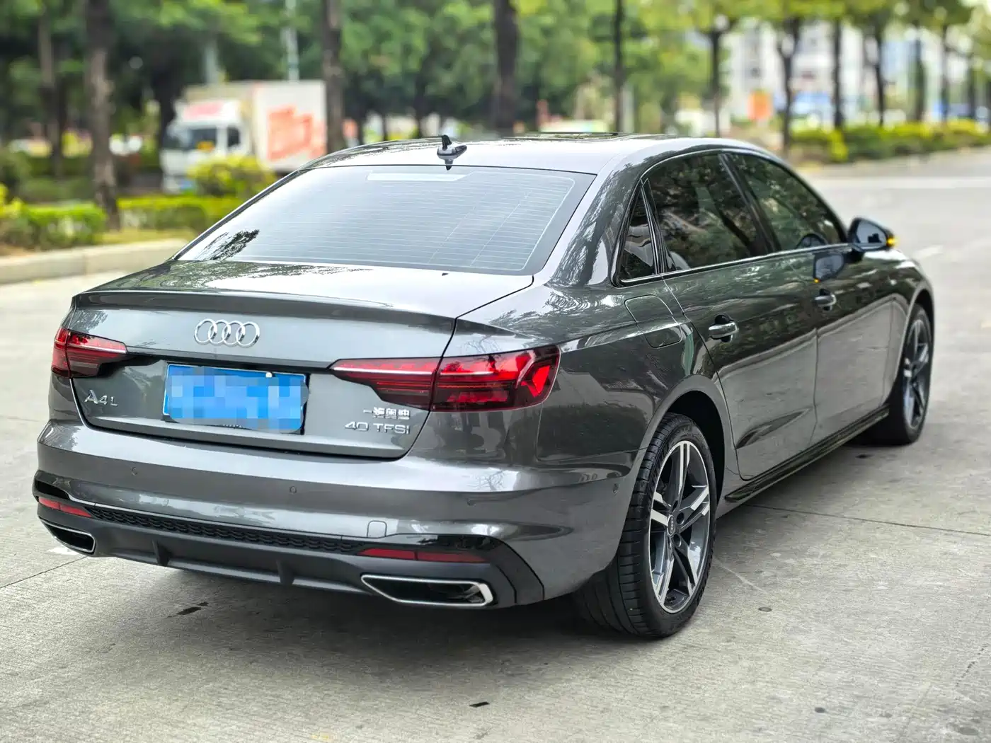 Audi A4L 2023 40 TFSI Luxury Sport фото 3