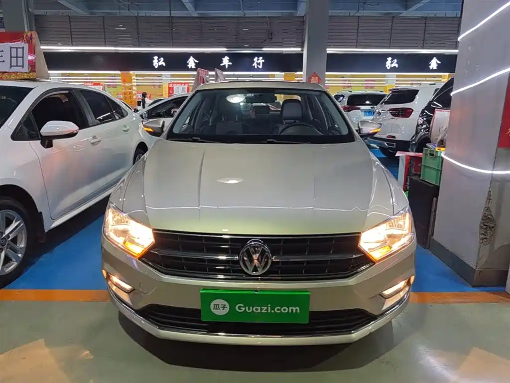 Volkswagen Bora 2016 Model 1.6L Automatic Comfort фото 3