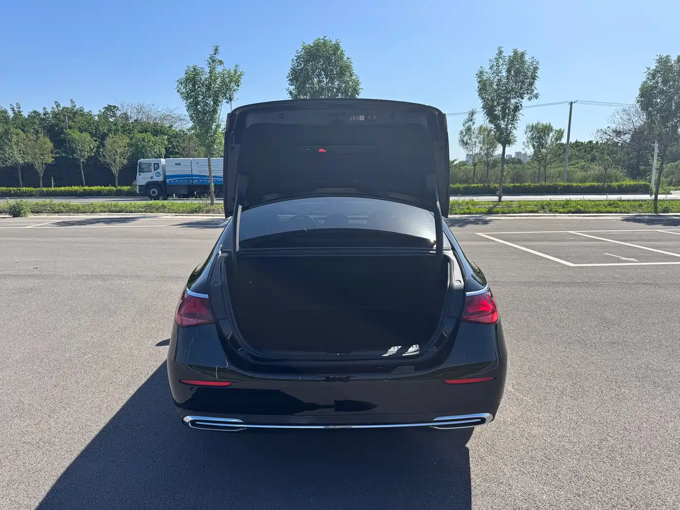 Mercedes-Benz E-Class 2025 Facelift E 300 L Luxury фото 8