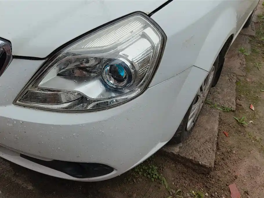 Buick Excelle 2013 1.5L Manual Classic Edition фото 5