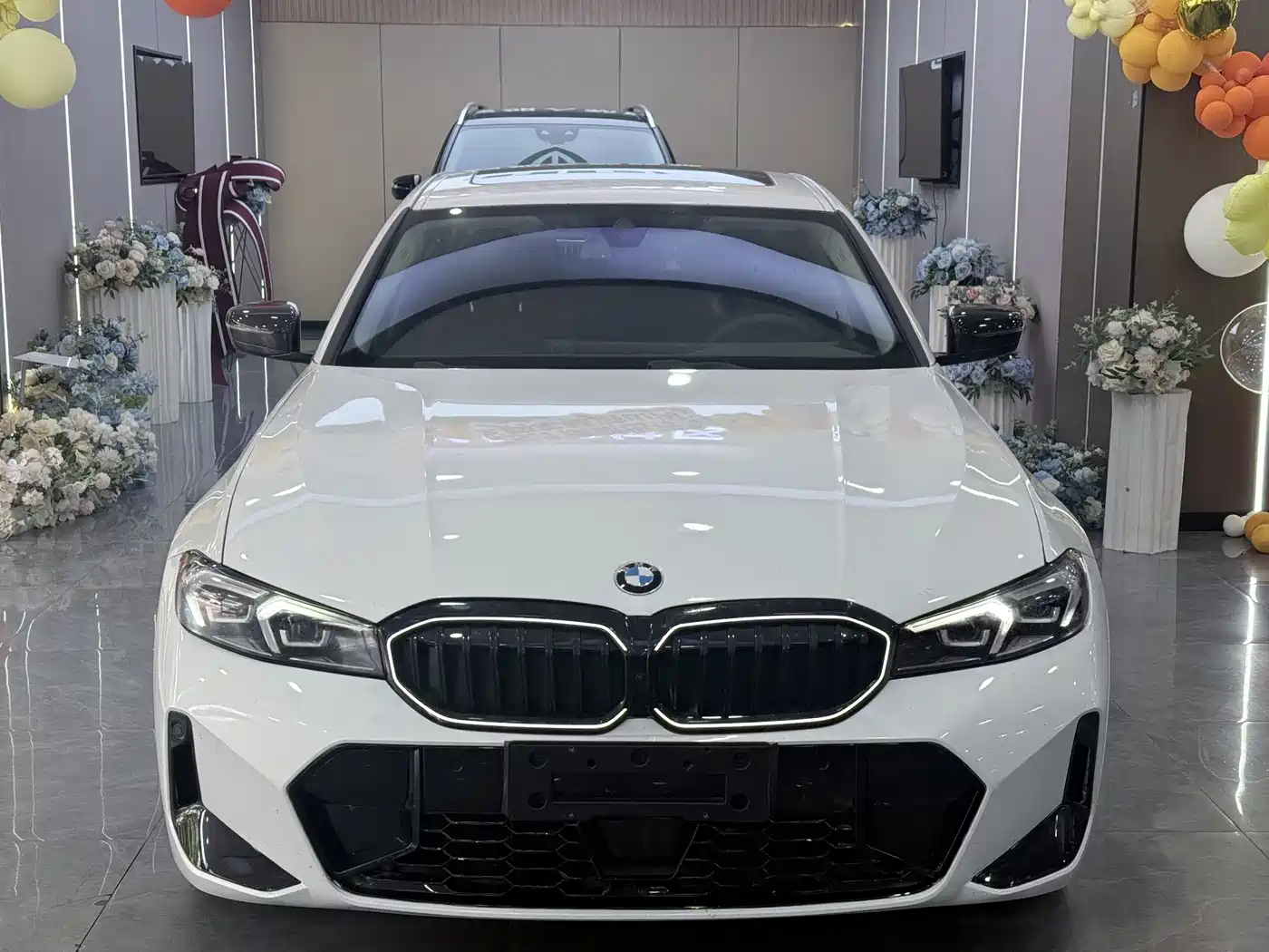 BMW 3 Series 2025 330Li M Sport Night Edition фото 2