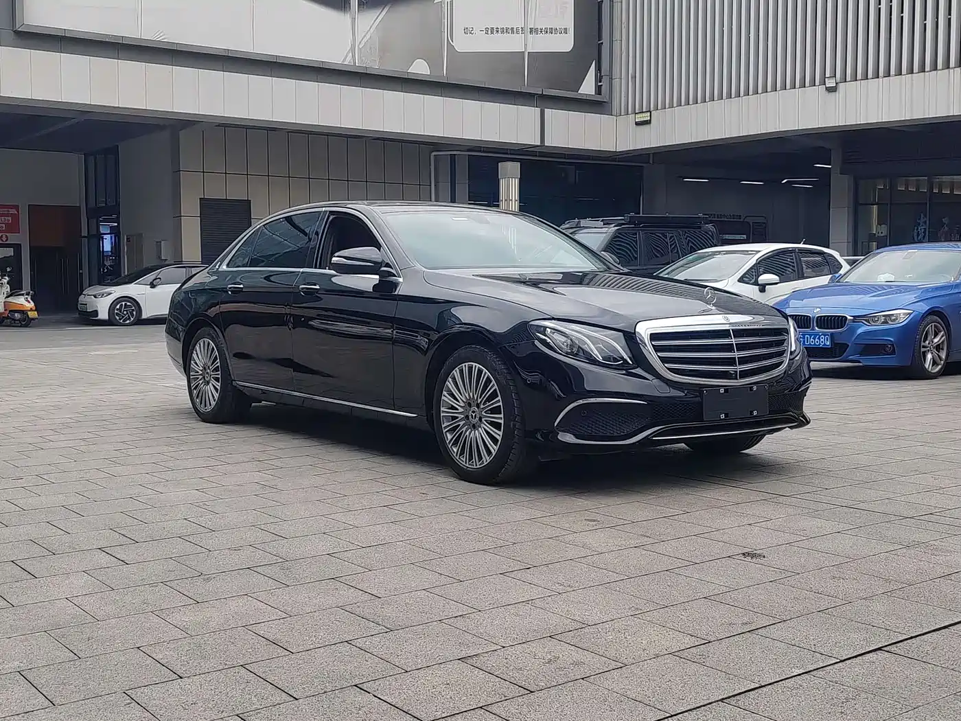 Mercedes-Benz E-Class 2020 E 300 L Luxury Model фото 3